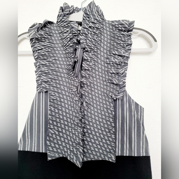 BCBGMaxazria Business/Office Dress Ruffle Neck Tie Waist Pleated Gray/Black 4/S - Picture 2 of 16